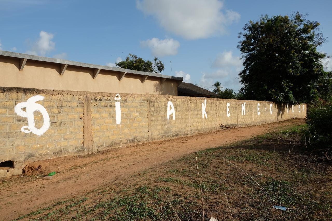 Centre Touristique Et Culturel Casamance Casa de hóspedes Diakene Ouolof Exterior foto