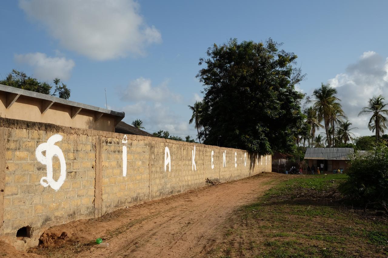 Centre Touristique Et Culturel Casamance Casa de hóspedes Diakene Ouolof Exterior foto
